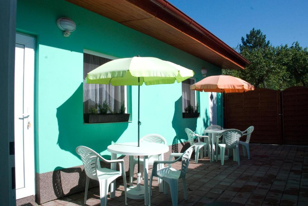 Herbenka Hotel Hustopece Ngoại thất bức ảnh